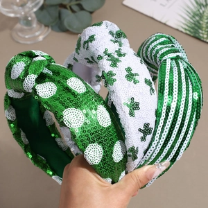 Set di tre cerchietti annodati per San Patrizio con paillettes verdi a motivo di trifoglio
