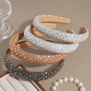 Serre-têtes élégants rembourrés avec strass en argent, or rose et gris pour femmes