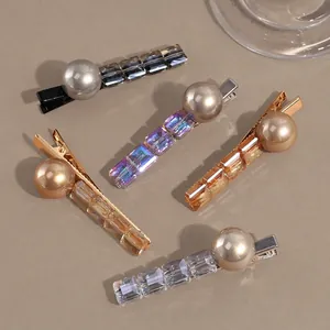 Pince à Cheveux de Style Coréen en Strass et Fausse Künstliche Perle Carrée Pince à Bec de Canard pour Femme Accessoire de Cheveux Élégant