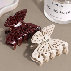 Elegante hohle Schmetterlings-Haarklammern in Burgund und Beige mit Glanzfinish