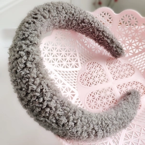 Cerchietto spesso grigio in pile per donna, accessorio per capelli alla moda autunno inverno