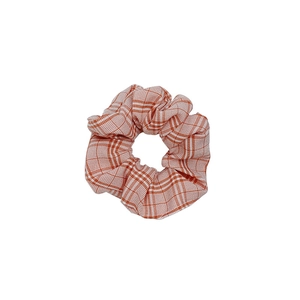 Großer orange-weiß karierter Haargummi aus Baumwolle mit gerafftem Design