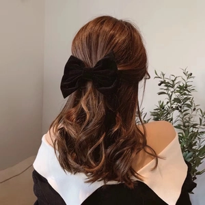 Élégante grande pince à cheveux nœud en velours noir pour femmes au style rétro français