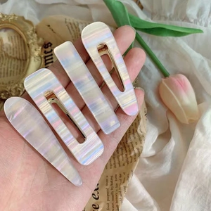 Set de barrettes sirène nacrées avec pinces en acrylique en forme de goutte d'eau