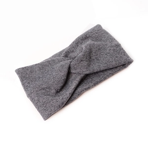 Bandeau cheveux en tricot gris foncé avec nœud croisé élastique pour le sport et le fitness