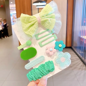 Set di fermagli per capelli con fiocchi floreali e accessori verde menta per bambine