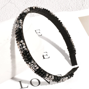 Sparkling crystal beaded headband for women with elegant black and silver facets