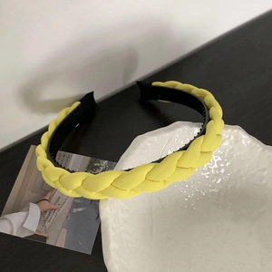 Braided candy yellow sponge headband with non-slip teeth for girls summer style