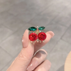 Pince à cheveux cerise rouge mignonne avec strass en cristal et cadre en métal doré