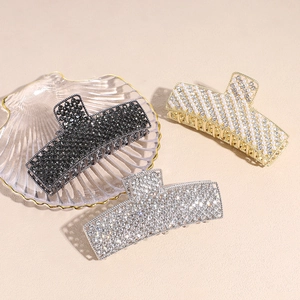 Elegant Alloy Large Hair Claw Clip Rhinestone Faux Artificial Pearl Shark Clip Vintage French Style Hair Accessories For Women Wedding Party