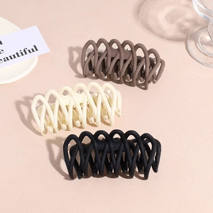 Lot de grandes pinces à cheveux en acrylique mat, marron, beige et noir, design évidé