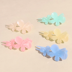 Pince à Cheveux Papillon Élégante Couleur Jelly Brillante Pince Bec de Canard Pince Crabe Pour Femmes Accessoires Cheveux