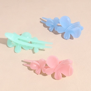 Pinces à cheveux papillon élégantes en bleu pastel, vert menthe et rose, fini mat