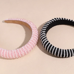 Serre-têtes rembourrés faits main avec perles en rose et rayures noires et blanches