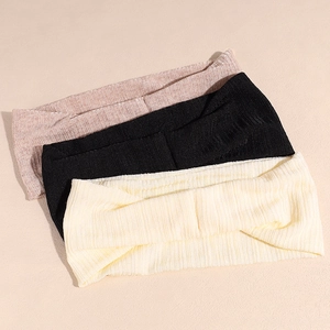 Lot de 3 bandeaux de yoga tricotés à côtes verticales en rose, noir et beige clair