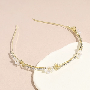 Serre-tête élégant doré avec papillons et fleurs serti de strass pour femmes