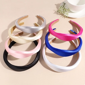 Serre-tête Élégant en Éponge Rembourrée de Satin pour Femmes Design Haut Couleur Unie Bandeau Antidérapant Accessoires de Cheveux Épais à la Mode