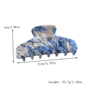 Dettaglio delle dimensioni della molletta per capelli in marmo, lunghezza 11cm