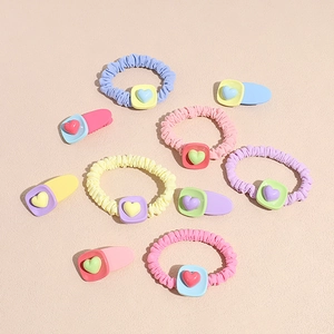 Set d'accessoires cheveux cœur macaron avec chouchous élastiques et barrettes douces