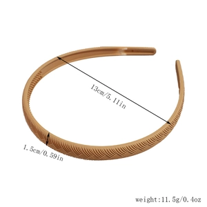Detailed view of matte khaki headband with non-slip teeth and woven texture measurements