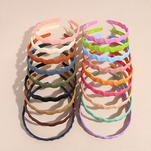 Women Minimalist Frosted Wave Plastic Resin Headband With Non-Slip Inner Teeth Candy Color Fashion Hair Accessories