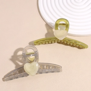 Lot de grandes pinces à cheveux en forme de cœur, couleurs vert olive et gris translucide
