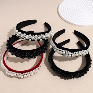 Vintage Baroque Velvet Padded Headband With Faux Artificial Pearls Elegant Wide Hair Band For Women Party Wedding Hair Accessory