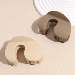 Minimalist U-shaped matte hair claw clips set in beige and brown colors for women