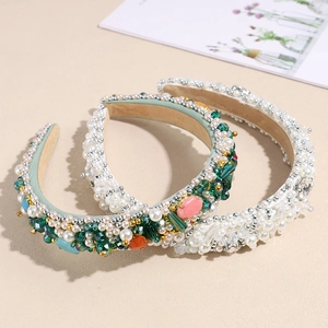 Set di cerchietti barocchi con perle bianche e cristalli color smeraldo per acconciature lusso