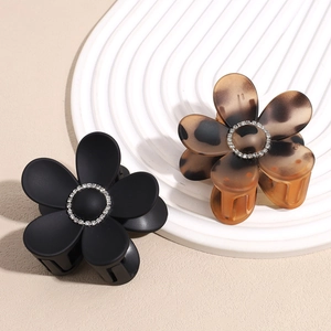 Maillard style flower hair claw clips with rhinestones in black and leopard amber