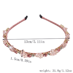Détails du serre-tête en cristal rose avec dimensions de 13 cm de diamètre et 1,5 cm