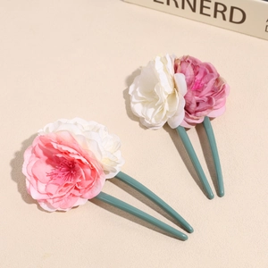 U-shaped hair pin set with elegant pink and burgundy fabric roses for hair styling