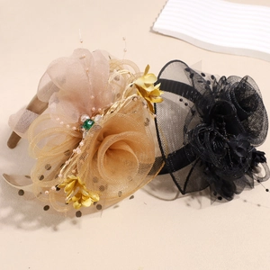 Serre-tête de mariée élégant avec fleurs en résille et perles en noir et champagne