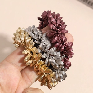Three-piece set of wheat ear flower hair ties in gold, silver and wine red metal finish