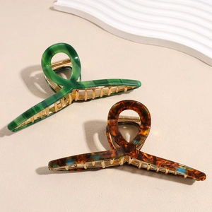 13CM large hair claw clips in tortoise shell and green stripe resin for thick hair