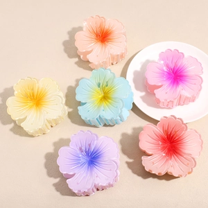 Summer Beach Flower Hair Claw Clip Large Resin Gradient Frangipani Hair Clip For Women Vacation Style Hair Accessory