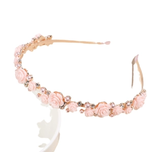 Serre-tête floral avec roses roses et perles sur monture élégante en métal doré