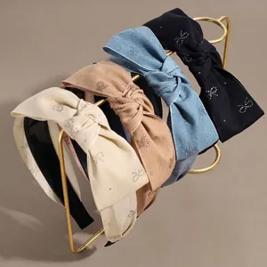 Serre-tête Noué à Large Bord de Style Coréen avec Nœud Papillon en Tissu Mode avec Imprimé Papillon en Strass Accessoires de Cheveux Doux pour Femmes