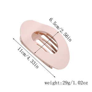 Pince à cheveux ovale plate de 11 cm de long avec détails de finition rose mat