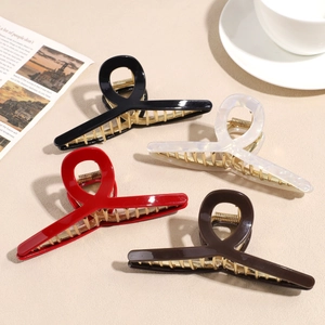 Large Acrylic Metal Hair Claw Clip Women Elegant Shark Clip Red Black Non-slip Catch Clip Wedding Daily Hair Accessory