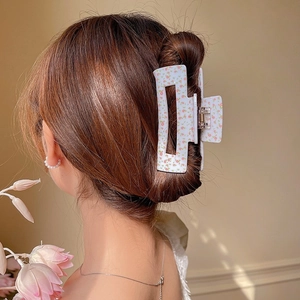 Élégante Pince à Cheveux en ABS Motif Floral Rose Grande Design Évidé Rectangulaire Nuage Accessoires Cheveux Femme