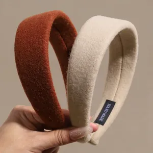 Serre-tête en Lainage à Bord Large Style Coréen Automne Hiver Rétro Couleur Unie Épaissi Peluche Fait à la Main Pour Femme Bijoux