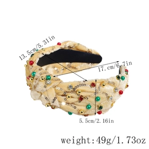 Détail d'un serre-tête de Noël en velours avec paillettes, perles et dimensions précises