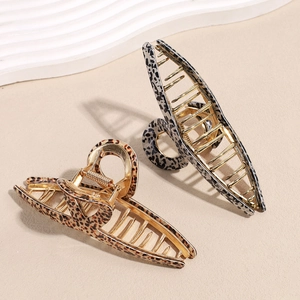Set of two large leopard print gold metal shark hair claws for women in elegant style