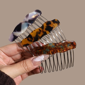 Three-piece acetate hair comb set with tortoise patterns and metal teeth