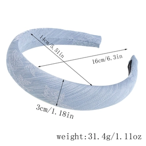 Detailed size chart for the light blue padded headband with floral jacquard fabric
