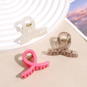 Trois mini pinces à cheveux en blanc, ambre et rose pour accessoires de coiffure