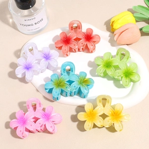 Pince à Cheveux Crabe Élégante Fleur de Frangipanier Acrylique Dégradé Mat pour Femmes Filles Accessoires de Cheveux Floraux