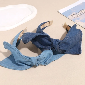 Set aus zwei breiten Jeans-Haarbändern in Dunkel- und Hellblau mit stylischem Knotendesign