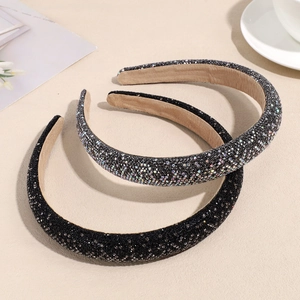 Chic padded headband set with gradient rhinestones in multicolor and sleek black finish